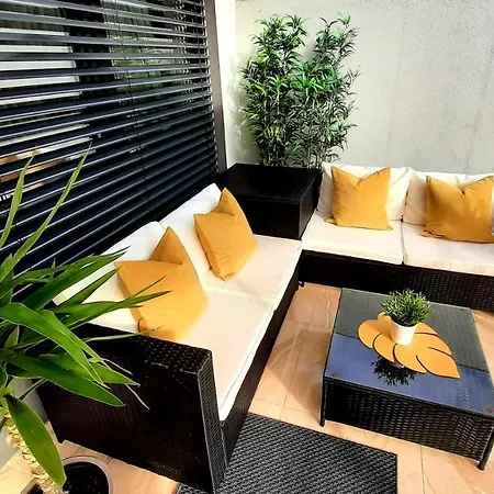 Nobless Holedna Apartment *